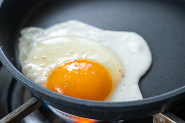 目玉焼き作り