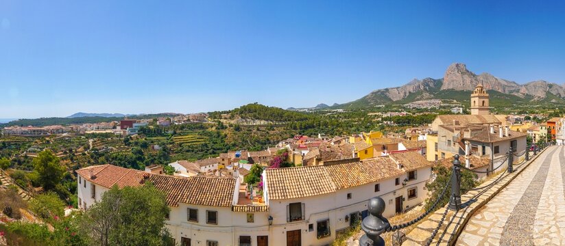 Vista Panorámica de unión de varias imágenes y aérea o cenital de Polop de la Marina desde el cementerio