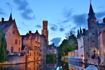 Brugge at night
