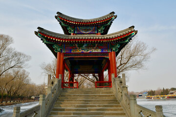 Obraz premium Ancient pavilion on Jingshan Mountain in Beijing, China