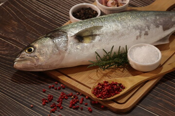 Peixe anchova com Temperos / Anchovy fish with seasonings