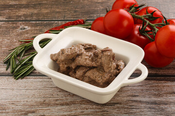 Soft chicken liver with cream
