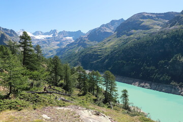 Obraz premium lac de place moulin, valpelline, Italie