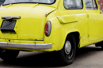 Obraz na płótnie Canvas classic yellow car