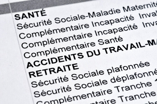 D&eacute;tail d'une fiche de paie fran&ccedil;aise avec diverses cotisations
