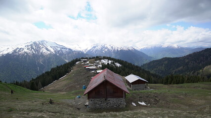 Fototapeta na wymiar Mountain hut in the mountains of Black Sea, Turkey