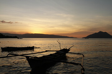 while the sun steal the night