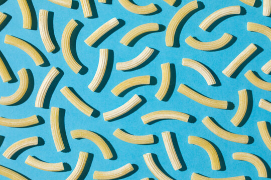 Pattern of raw pasta lined up