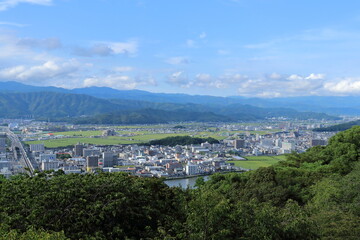 五台山　展望台駐車場からの眺め　夏　（高知県　高知市街地）