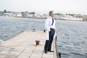 Fototapeta premium 島のドクター 離島 医者 先生