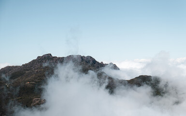 Fototapeta na wymiar Mountain with clouds Itatiaia Brasil