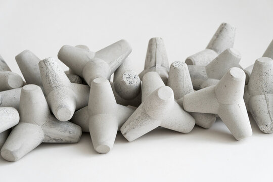 Concrete tetrapod breakwaters. Tetrapod model, design concept