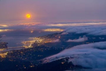 Gordijnen Supermaan op Mistgolf in San Francisco Bay Area © Jennifer Chen