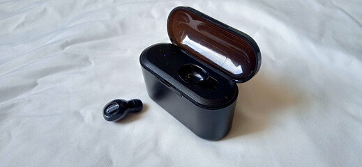 Earphone wireless bluetooth