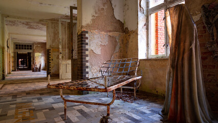 Altes Krankenhaus Bett 