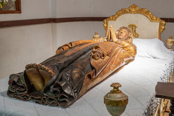Mare de Deu Morta, - dormicion de la virgen -, talla policromada del siglo XVI,obra de Gaspar Oms,...