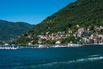 Fototapeta na wymiar beautiful view of Lake Como, Italy