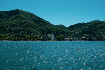 Fototapeta na wymiar beautiful view of Lake Como, Italy