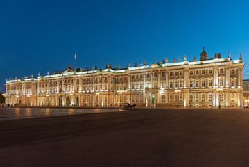 Obraz premium Night view of St. Petersburg