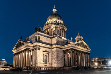 Fototapeta na wymiar St.Isaak's Cathedral in St. Petersburg