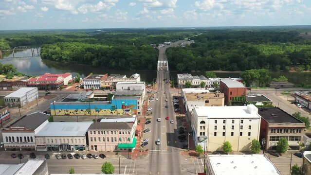 Selma, Alabama skyline with drone video moving forward.