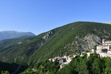 Fototapeta na wymiar Panoramic view of Cansano, a medieval village in the Abruzzo region of Italy. 