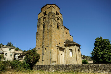 Fototapeta na wymiar Iglesia de Santa Maria(s.X-XII). Santa Cruz de la Serós.Huesca.España.