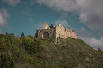 Fototapeta na wymiar Zamek w Czorsztynie