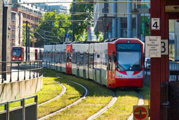 Straßenbahn in Köln am Heumarkt