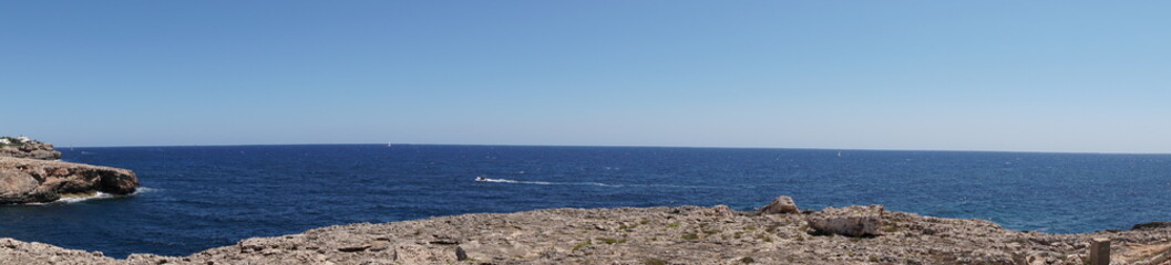 Fototapeta na wymiar Bucht bei Calla d'or, Mallorca