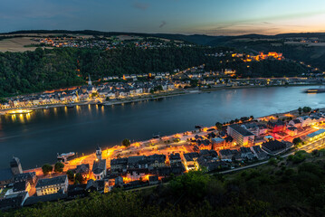 St. Goar und St. Goarshausen in der Blauen Stunde