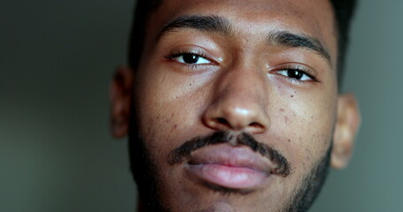 Obraz premium Friendly African american male portrait face close-up