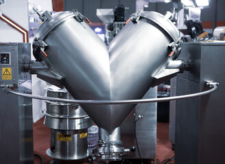 V shape mixer. Food or pharmaceutical blender industry.