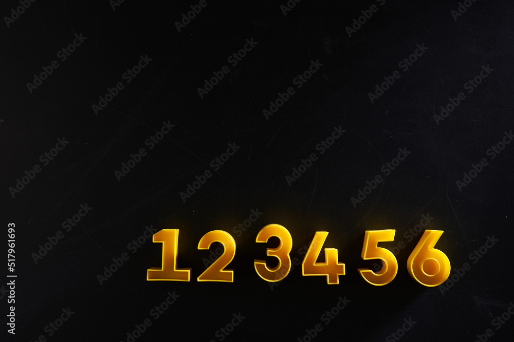 Fototapete number in sequence from 1 to 6 on blackboard