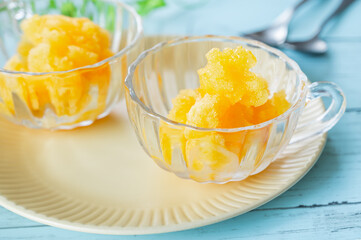 手作りのオレンジシャーベット