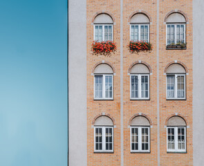 Fototapeta na wymiar beautiful windows in a townhouse 