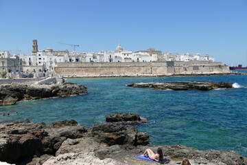 Veduta del lungomare nella città di Monopoli. Sud Italia, Europa