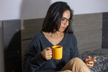 woman drinking coffee