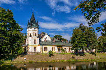 Obraz premium Palace in Olszanica, Subcarpathian Voivodeship, Poland