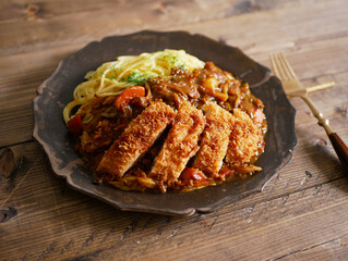カツカレーパスタ