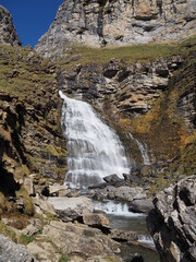 Ordesa, en el valle de la Cola de Caballo, en pleno otoño. Huesca, España.