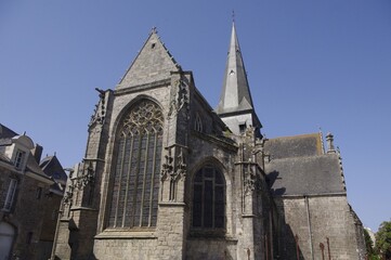 Fototapeta na wymiar La collégiale Saint Aubin à Guérande