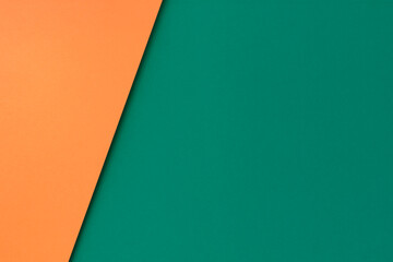 緑とオレンジの紙