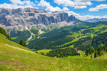 Obraz premium View at a beautiful alp valley in the Dolomites mountains