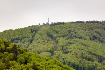 Krajobraz Beskidu śląskiego w miejscowości Ustroń