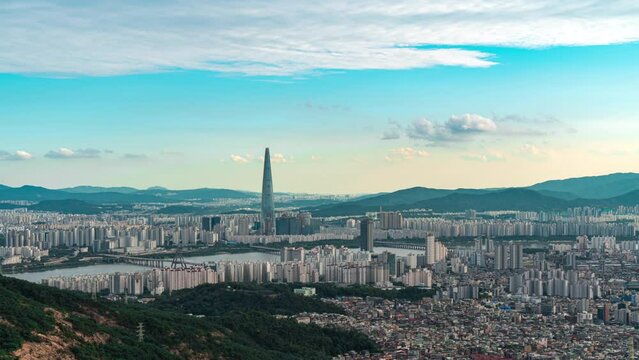 Time lapse 4K Seoul City Skyline view from Guyongsan mountain at South Korea.