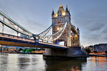 Fototapeta Tower Bridge in London (England). obraz