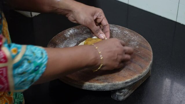 Puranpoli on the occasion of Holi Festival also known as Holige, is an Indian sweet flatbread. Puran puri, Puran poli, Holige, Obbattu, or Bobbattlu, is a traditional Indian sweet.