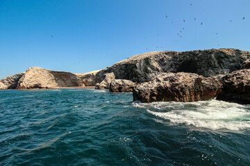 Fototapeta na wymiar Ballestas Islands, Paracas, National Reserve Park