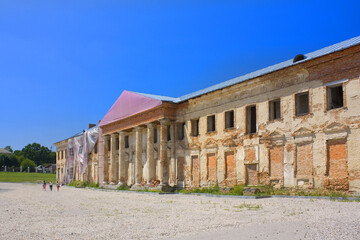 Fototapeta na wymiar Ancient Palace of Pototsky in Tulchyn, Ukraine 
